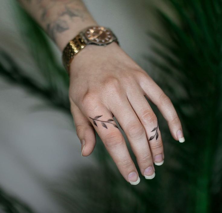 Nature-Inspired finger tattoo ideas